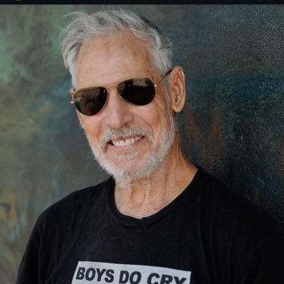 robertschmurker's profile picture. You won’t figure me out, but you’ll try✨🌚