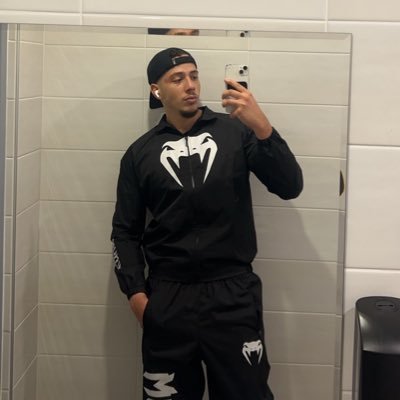 FlyZGG's profile picture. insta: yns_tehna ancien streamer https://t.co/mvsCp3VvFY 🇵🇸🇩🇿