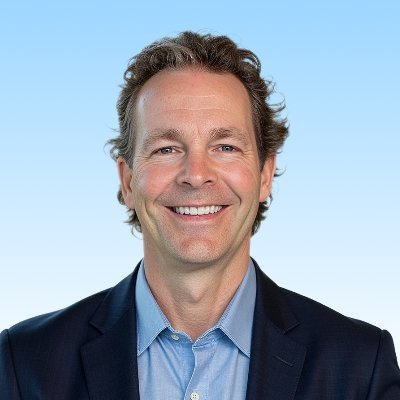 Tom_Mawhinney's profile picture. Keynote speaker & best-selling author at the intersection of leadership, strategy & technology. I help leaders create competitive advantage in the modern world.