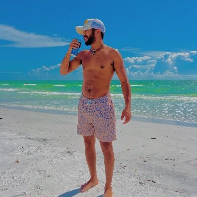 Ohthatsnolann's profile picture. Florida boi 🐊💦🌈🌺🦈🐠🌴