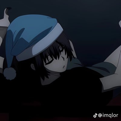 comsicfvv's profile picture. • competitive player • 1k pr • 200 earned