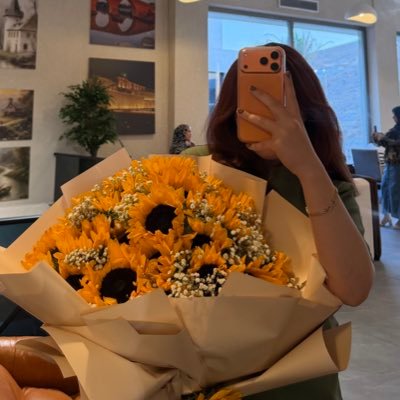 Ro_zhi9's profile picture. 