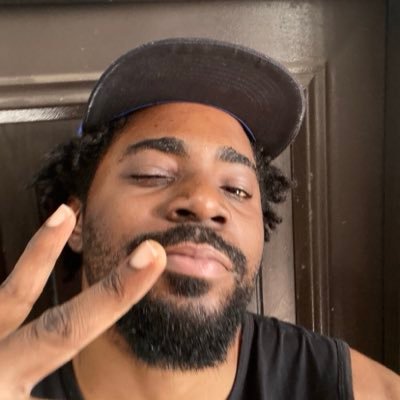 _ArtByRichie's profile picture. private figure