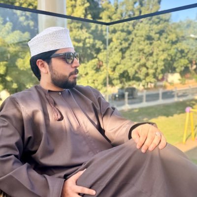 imlearning27's profile picture. I don't think out of the box 📦 anymore, I think as there is no box at all!