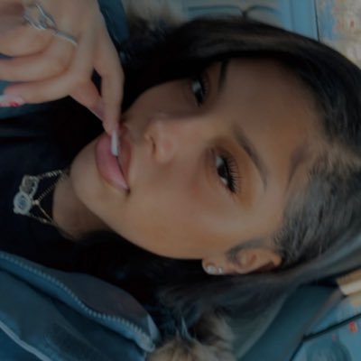 xovillaa's profile picture. boston