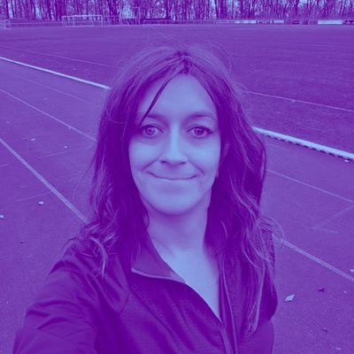 Girl_WithAHeart's profile picture. Arrogant blockbitch third account holder, mathematician, tenderly aggressive. Running girl.📯Sister of @MeerMariechen