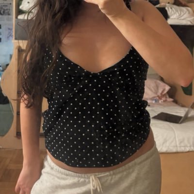 coraliene_'s profile picture. 18 || yk who i am