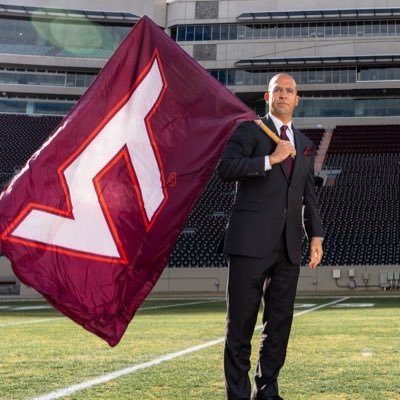 BearsGlory's profile picture. Gamble for fun 🎰⚾️ / Former collegiate Wideout 🏈 / @ChicagoBears / @Cubs / @ChelseaFC / @Warriors  / #757 / #256 / #480