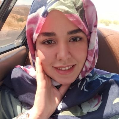 es_hedie's profile picture. مِهرِ تو را دِلِ حَزین بافته بَر قُماشِ جان