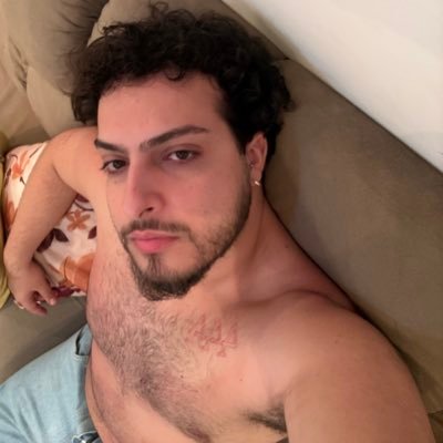 _Lnardo's profile picture. doing it for the gays and the girls. off @rantpeitos