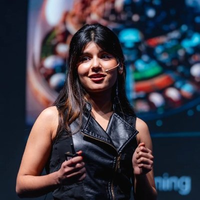ShrutiAppiah's profile picture. @huddle01com - Chief Economist
DePIN 🤝 DeFi
Our products: @huddle01cloud @MeetOnHuddle01 @farhousedotclub