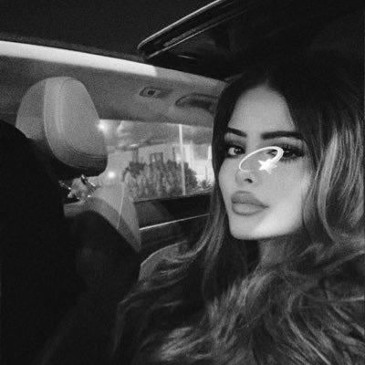 eilvxi's profile picture. It's not me who tweets