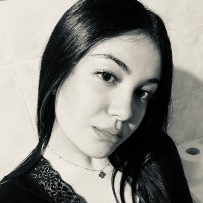 issieprovenzano's profile picture. Kanye attitude with Drake feelings / where is my mind?/ logorroica solo con chi mi va/ inguaribile nostalgica