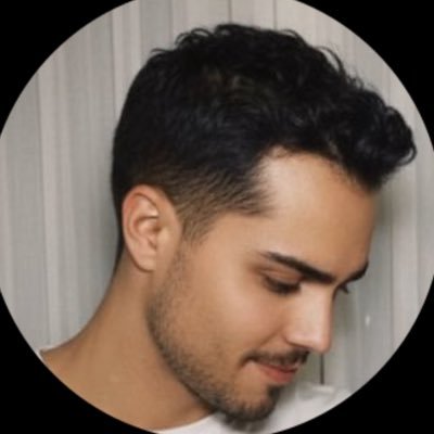 Eloucix's profile picture. حاصل على جائزة أكثر إنسان يعطي نفسه جوائز