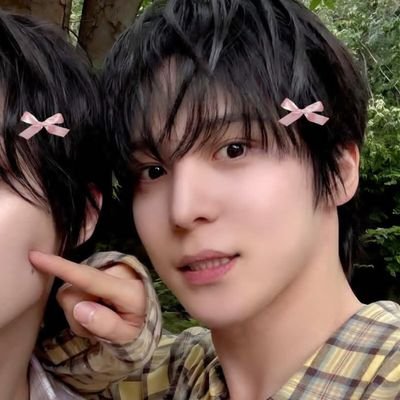 yoongisorchid's profile picture. ☆ plookie ☆ 
🇵🇸🏳️‍🌈 25
♡bts~ skz~ atz~ zb1♡
~°~ @fixonbitchh ~°~