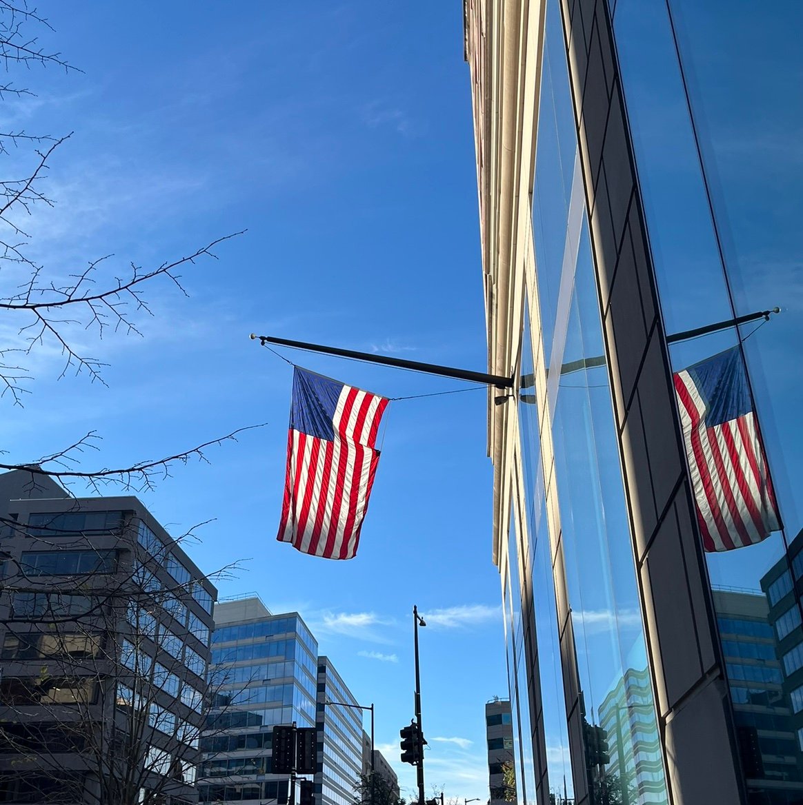 heshangkai's profile picture. 毛主席曾讲过一句挺幽默的话「是香是臭，有屁就放」。