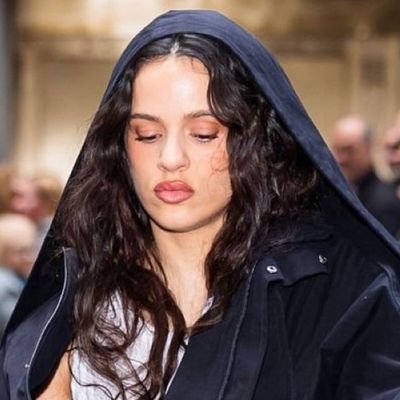 erickmisael1403's profile picture. @anitta @rosalia