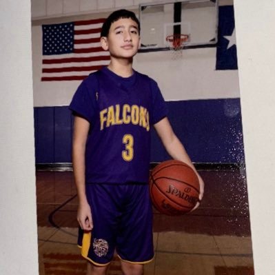 ZainA_2028's profile picture. Jersey village high school |Co-2028| Pg/sg Sharpshooter🎯| gpa-4.7/5 |phone# 415-799-6675 |NCAA ID# 2511773062