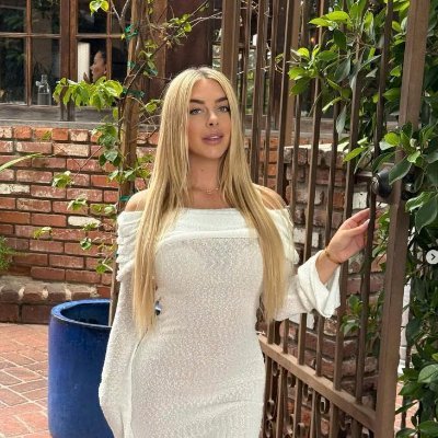 Deloss_AnnaLA's profile picture. Cutie with a soul that seeks for adventures👇🏼

I only reply to messages on OF regularly, please contact
https://t.co/mosTpWgzgz