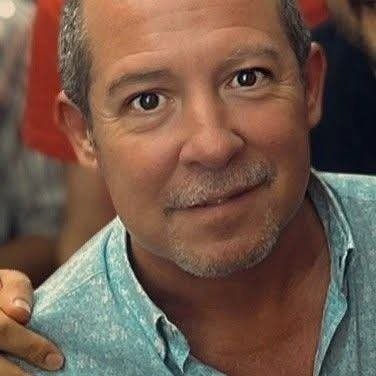 MiguelBayn1's profile picture. Adoro mi ciudad, a Concha Velasco, la buena gente, la gente con humor y los torreznos. Humanizar las redes.
Las fotografías que subo están hechas por mí.