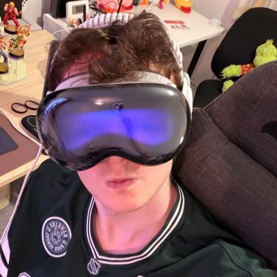 adam_tech_enthu's profile picture. Tech Twink🏳️‍🌈/Gamer🎮/adhder💅