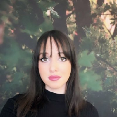 carlabqr's profile picture. 