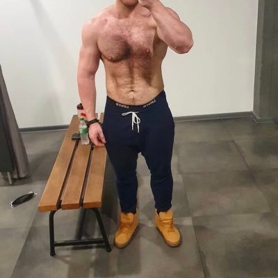 zimnokrwisty's profile picture. Trust me, I have a beard!🧔🏻 #Bike 🚲 #flexitarian #books #movies #cooking 🇬🇧🇫🇷🇩🇪🇵🇱 🇳🇴 🇺🇦