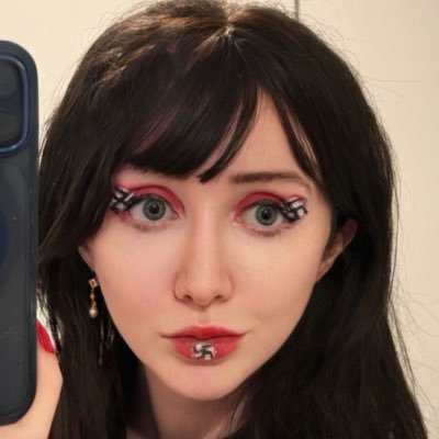 empathchan4ever's profile picture. ***Fan Account*** This is a page devoted to the beautiful Goddess @Emp4thchan. Heil Empathchan, my Führer! Empathchan world domination!! 🧎🏻🙇🏻