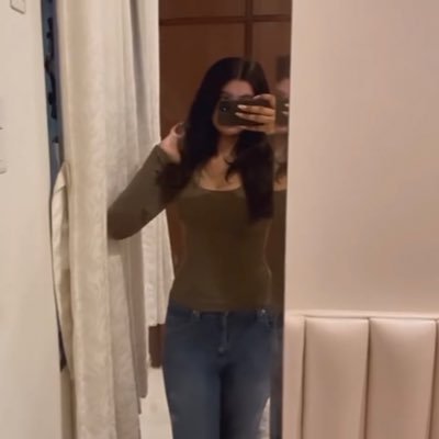 pavbhajilover's profile picture. suffering from realness