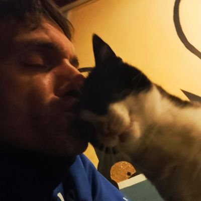 MiroslavZero's profile picture. I Lunatici
Le Lunatiche
La Sveglia di
RaiRadio2 📻🎶