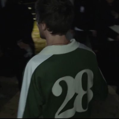 qwss5115's profile picture. الجديه 16%.