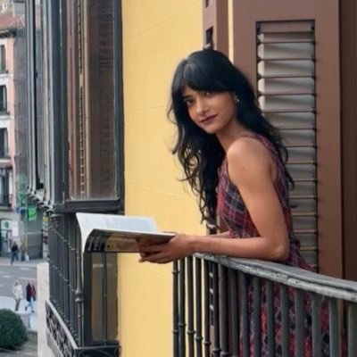 ShreyaPattar's profile picture. Certified philosopher, uncertified businesswoman, destined writer. Sharing my learnings as I live them.