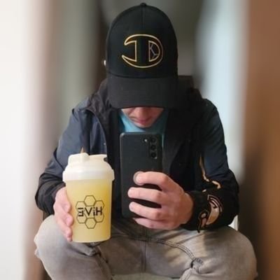 Beet_R's profile picture. Majima Construction 🏗️ | #HIVESZN 🐝🐝🐝 | #BravesCountry | Currently on the Hive WHITE House of Representatives