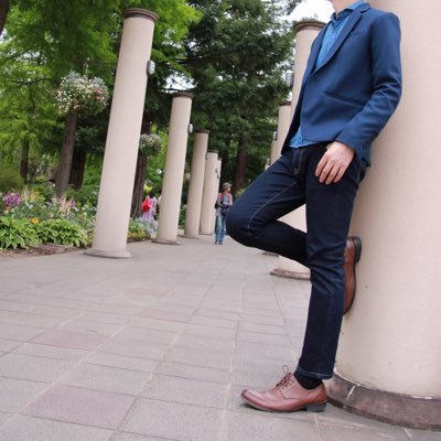 yyeey75's profile picture. 愛知県在住／高校英語教師（TOEIC800↑）182㎝／69キロ／経験値200↑／普段は真面目／塩顔／非喫煙者／身長と竿は親に感謝／ジム通い／香水フェチ／ハプバー歴7年／カップル喫茶歴3年／焦らし／イチャイチャたまに強引／life→work80%、sex20%／声は低音→声フェチに高評価／ 趣味→歯みがきとセックス／