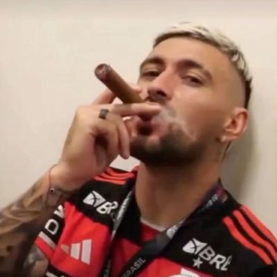 nerdrubro's profile picture. futebol, Flamengo e surtos calculados