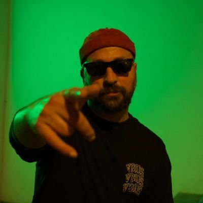 AntoniBauza's profile picture. Paraules i moviment.