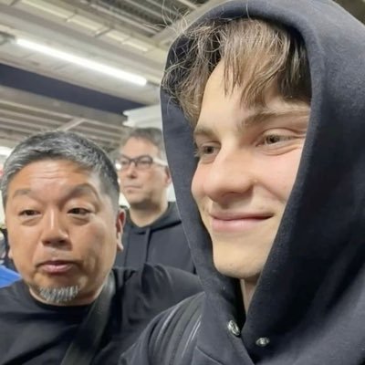 lvspoetss's profile picture. reflections by the nbhd ft. kimi antonelli