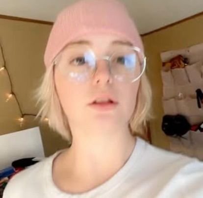 SandraA8600's profile picture. 