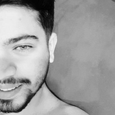 mohamadzii's profile picture. همون ممزی | Mamzi  سابق، اکانت قبلی از دسترس خارج شد.                                                  
نماد صلح و سازش...