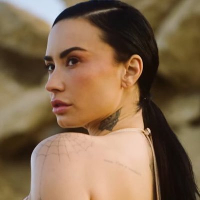 thismybaby's profile picture. i don't feel competitive with people i'm not inspired by