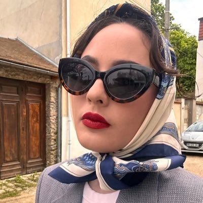 florinefrz's profile picture. Une dramaqueen très très chipie qui raconte sa vie avec une immense absence d’humilité 🫦