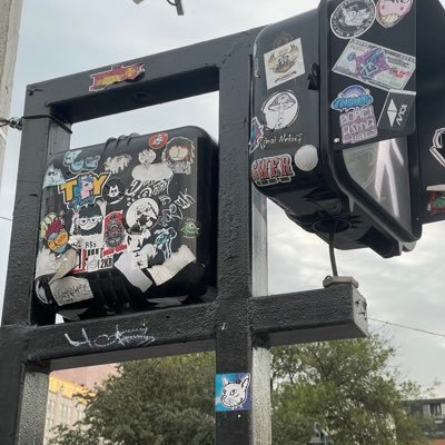 Pxzlol's profile picture. 