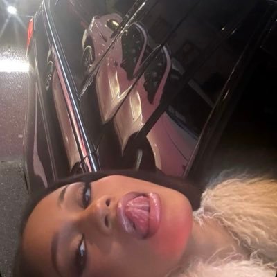 sklm944's profile picture. Champions mon frère