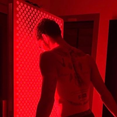 _vinaia's profile picture. love your little gay footballer who cares 😵‍💫 ‘view more’ for rep list