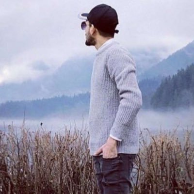 Aslampatel's profile picture. Live  Love  Laugh  Leave a legacy  🥴 #ManUtdforLife