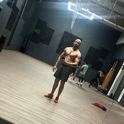 NicoWinkel51216's profile picture. 