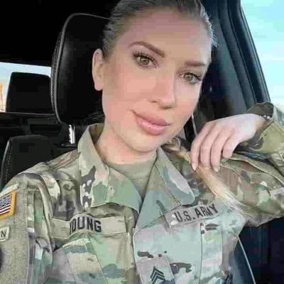 CarisS54508's profile picture. simple and significant