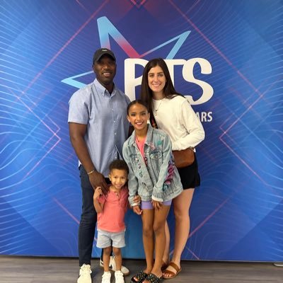 CoachKenniBurns's profile picture. 