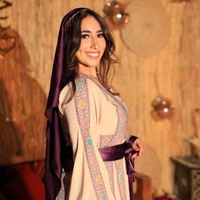 Rahafalzoubi00's profile picture. Jordan 🇯🇴 Nutritionist 🍍
