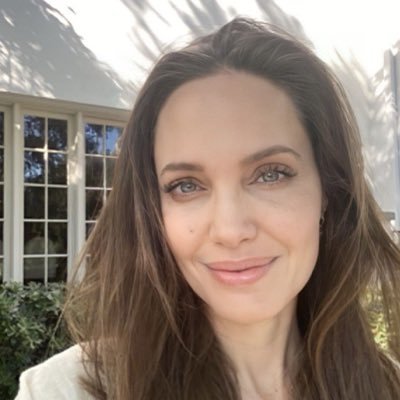 Angelinajo751's profile picture. ARTIST 🇺🇸